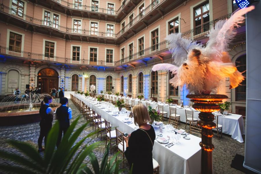 Budapest Central European Fashion Week Front Row Dinner designed by STARDOME // YBL Palota