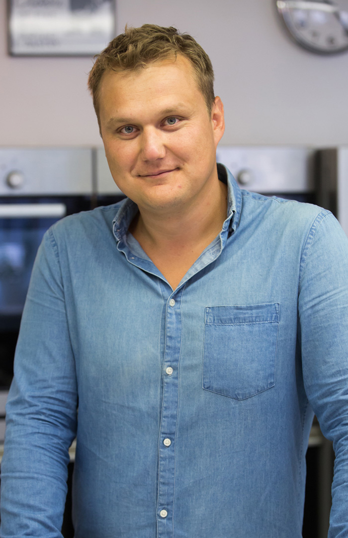 Eisler Zsolt Bankettigazgató Eisler Zsolt Bankettigazgató